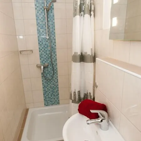 Penny Πανσιόν