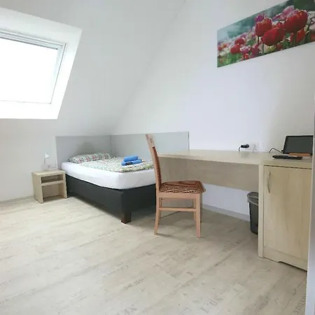 Penny 3* Gross Sisbeck